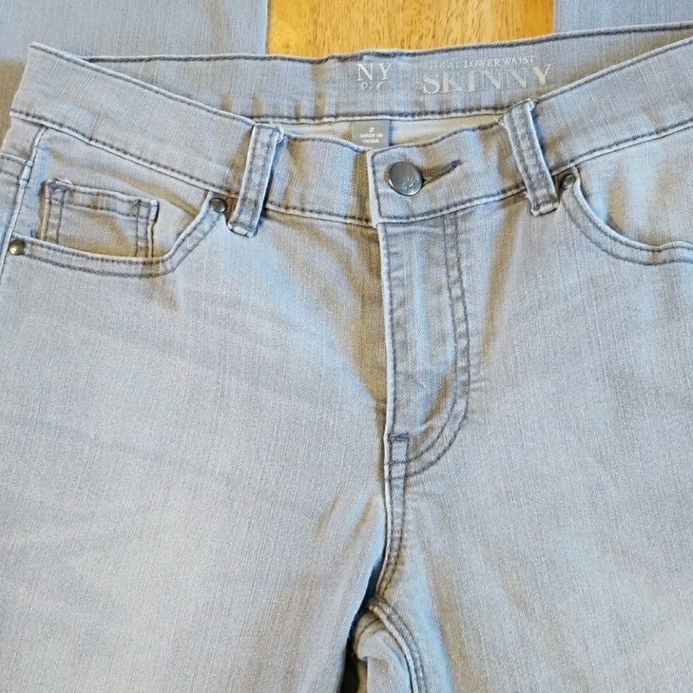 New York and Company Gray Skinny Straight Jeans NY & C - Picture 3 of 8
